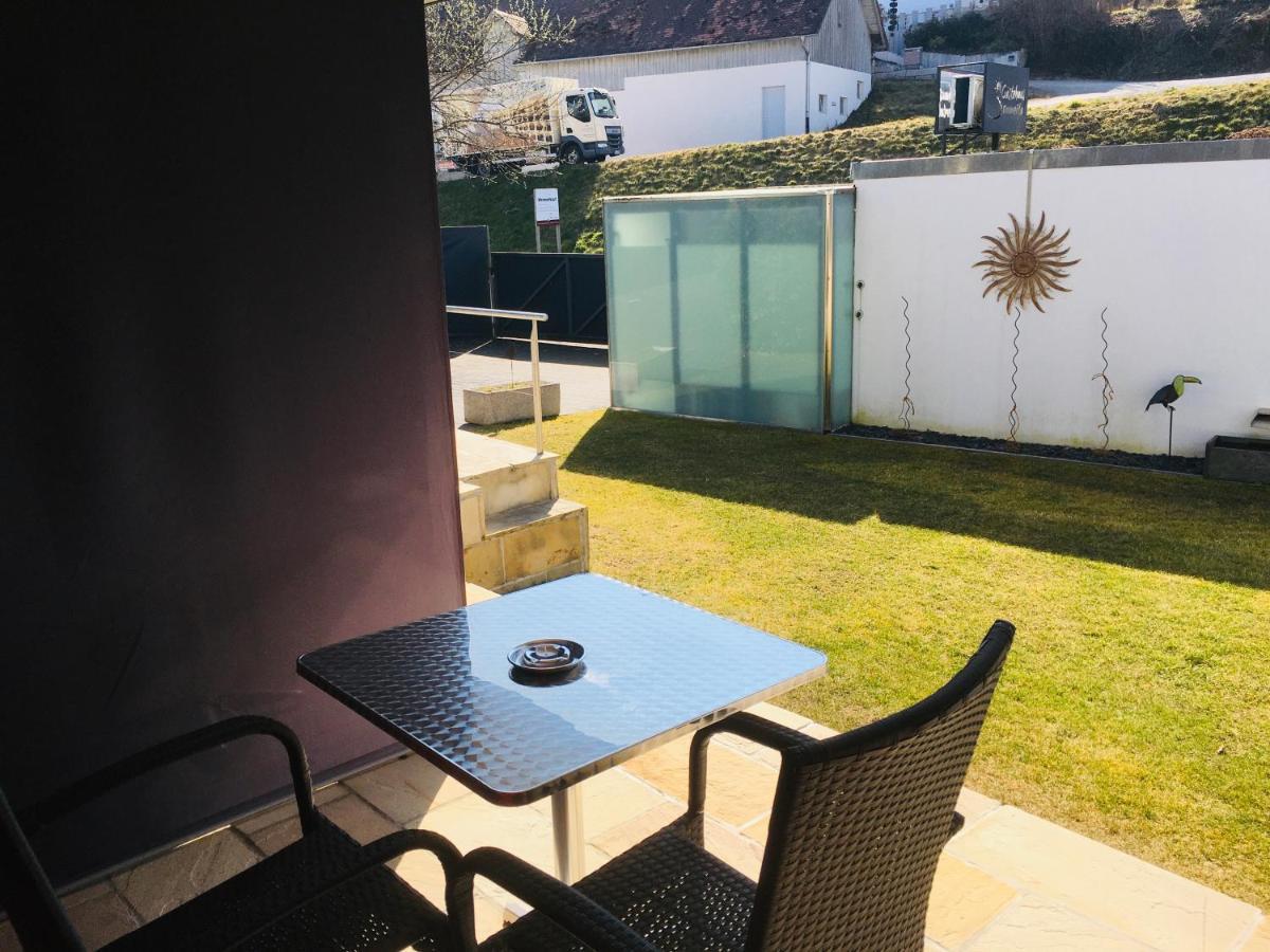 Gaestehaus Sommertal Mit Pool Im Garten, Eigener Parkplatz, 800M Zum Bodensee, 300M Zur Altstadt メーアスブルク エクステリア 写真